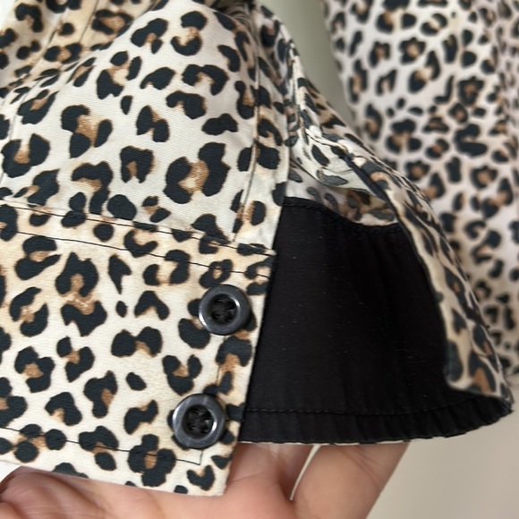 Chicos cheetah print long sleeve button down blouse women’s large - Picture 2 of 6